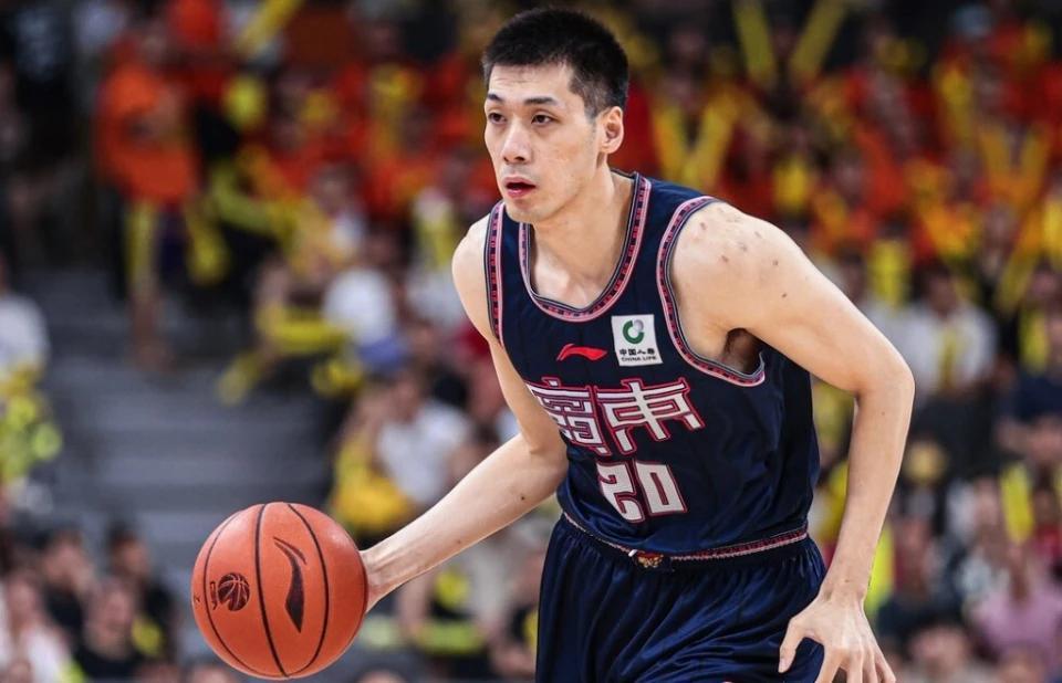 广东战平澳洲球队!徐杰轰21分,张昊任骏飞惊喜,焦泊乔防守获赞