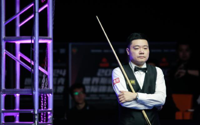 1731253443147055334.jpg 丁俊晖破荒赢排名赛第15冠 他仍然是中国一哥