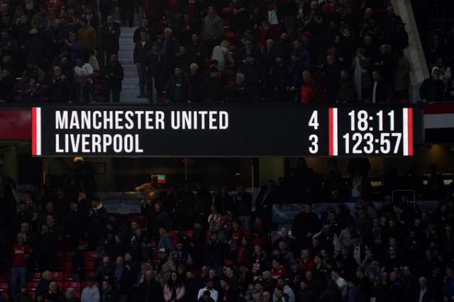 【足总杯】阿马德绝杀+脱衣染红，曼联加时4-3利物浦