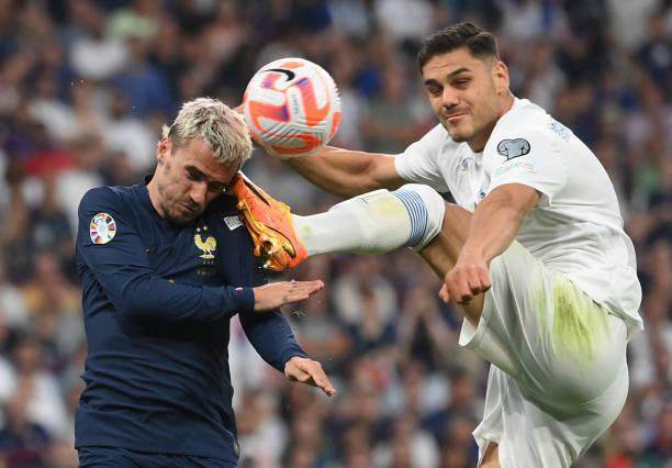 1687232259930096216.jpg 开云体育五大联赛-姆皇破法国纪录,54球平哈兰德!“小公主”挂哨抢戏