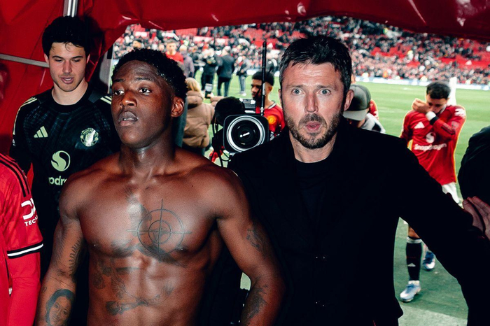 开云体育高赔率-卡里克新政曝光！训练重质不重量，赛后必复盘，主场晚到更专注|曼联|史蒂夫·霍兰德|索斯盖特|阿莫林|摩纳哥_新浪新闻