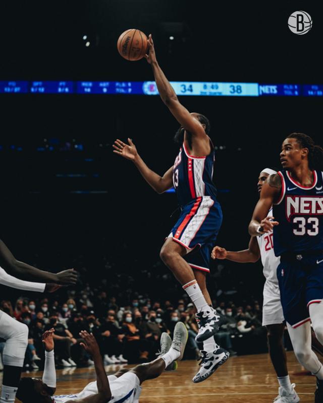 开云体育五大联赛-杜登62分不敌快艇三队 篮网自食其果首遭连败