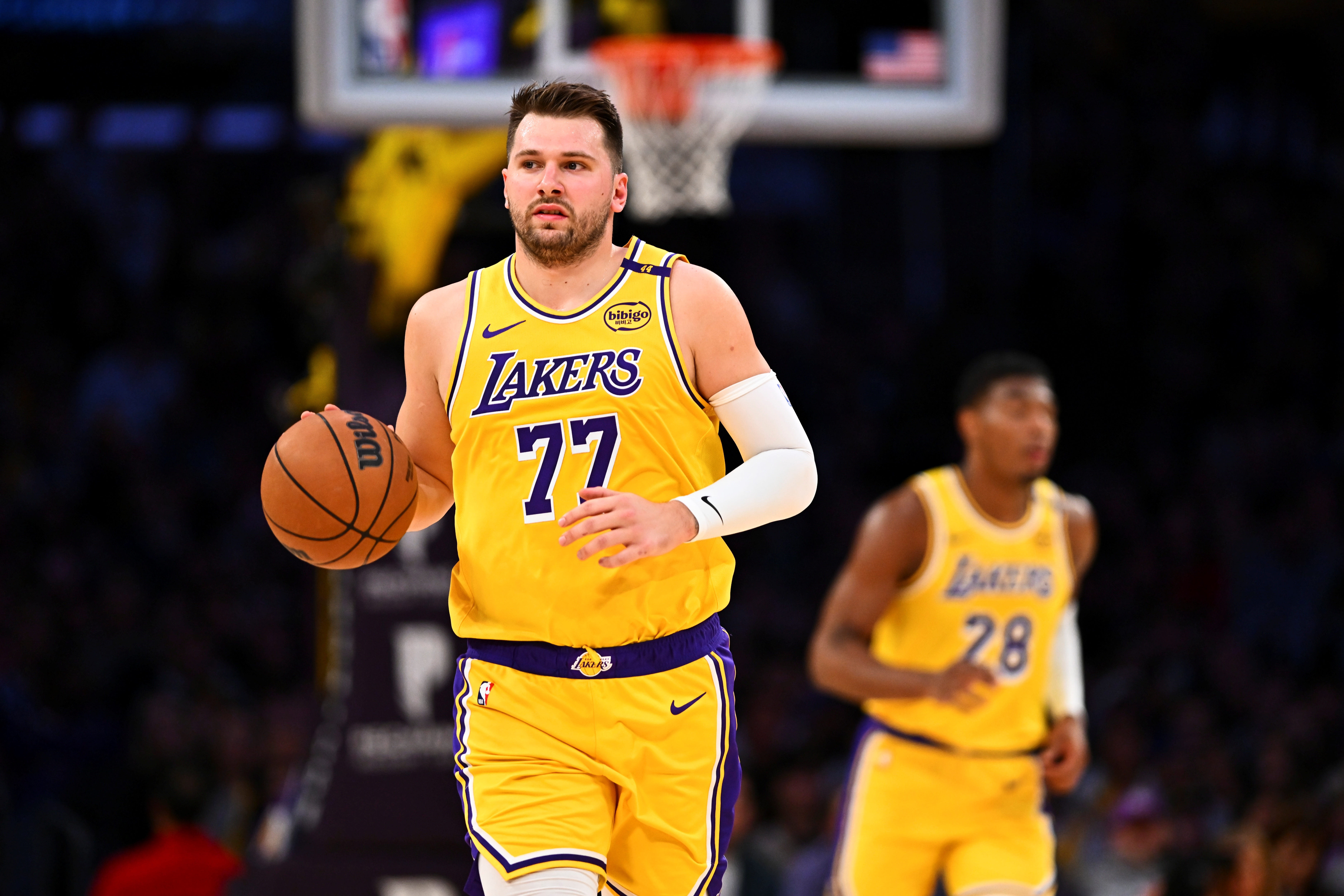 开云体育五大联赛-雷迪克：第三节一度进攻不畅 东契奇完成精彩进攻&amp;帮我们找回节奏